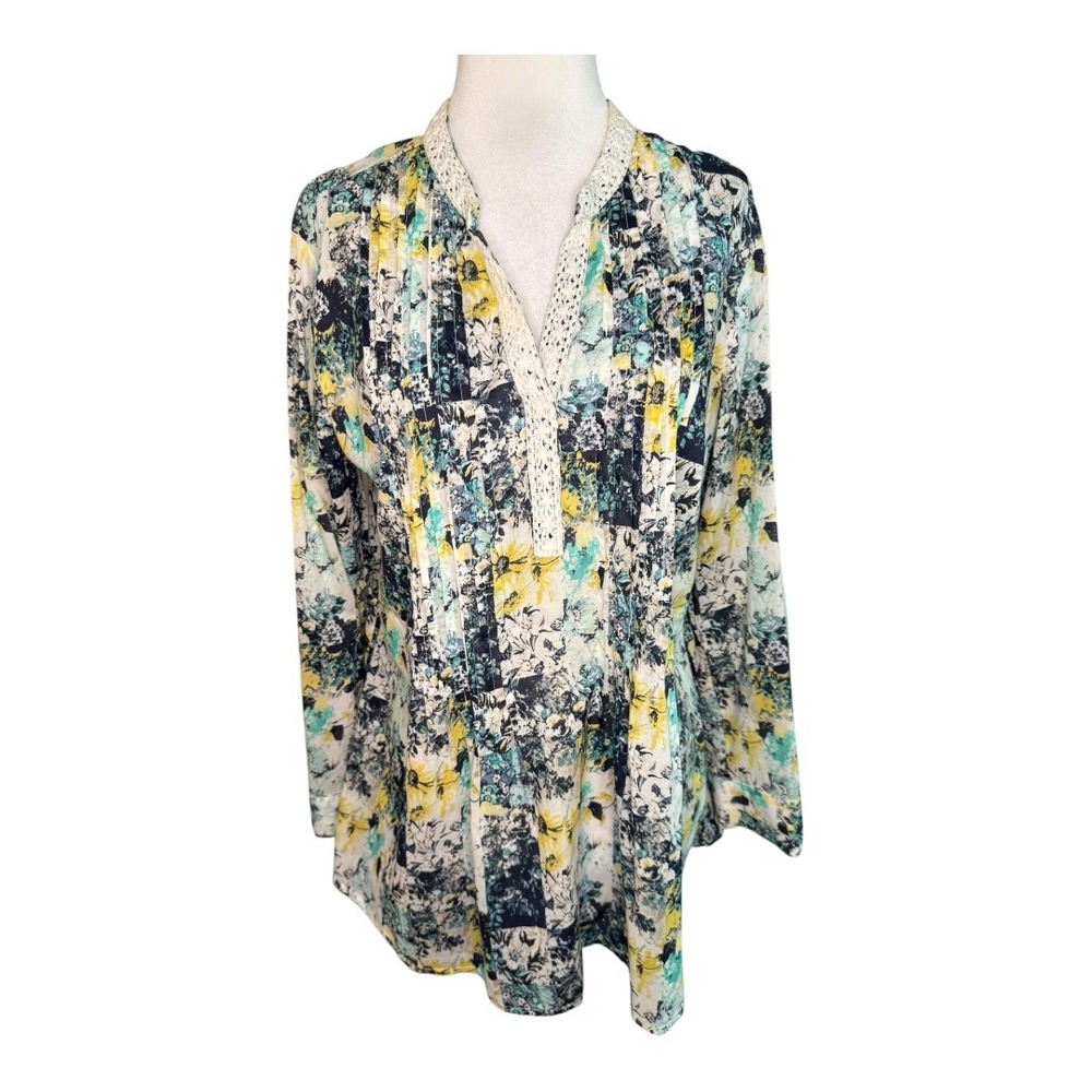 Style & Co Petite Floral Print Long Sleeve Top with Crochet Trim Petite Medium
